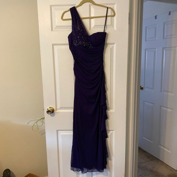 Dark Purple Sequined Gown, Size 3 - Picture 1 of 4